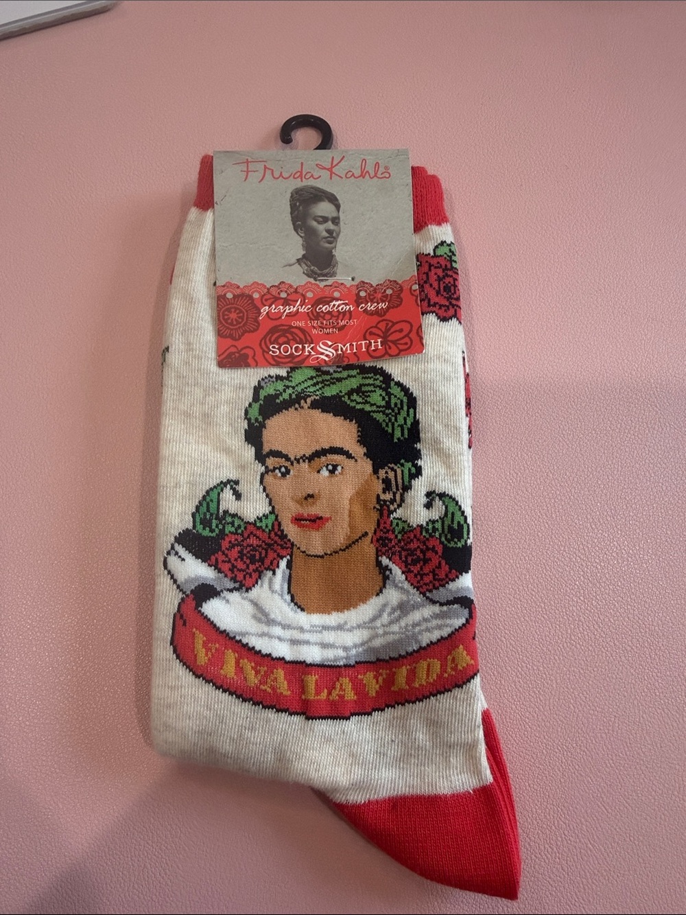 Socksmith Frida Kahlo Women's Graphic Crew Socks - Cream & Red